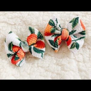 NEW Orange blossom mini piggies (2-3”) on clips.